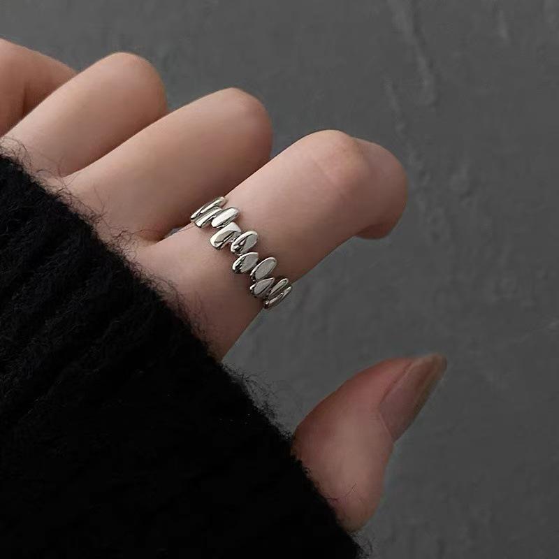 Adjustable Geometric Ring: Versatile & Stylish Women's Niche Design