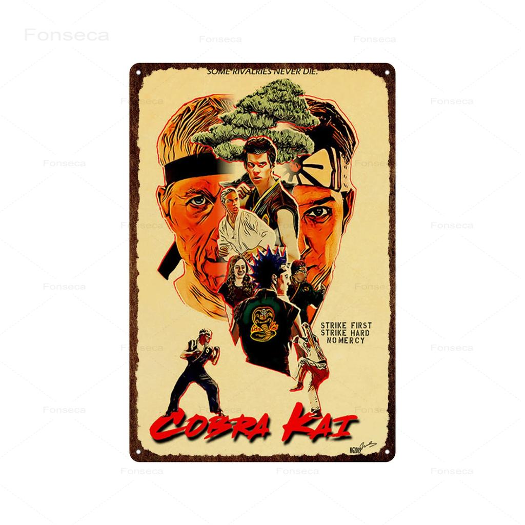 Klasický Kung Fu Komediální Film Kovové Plechové Značky Cobra Kai Retro Umění Nástěnná Samolepka Plakát pro Bar Místnost Domácí Dekorace Plechové Tabule