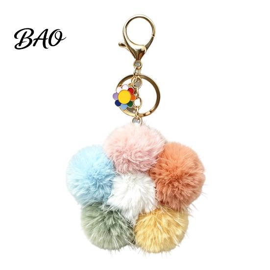 Floral Bag Charm Plush Flower Keychain for Backpack, Fuzzy Keyring Key Holder Charm, Women Girls Handbags Decorative Accessory Fluffy
