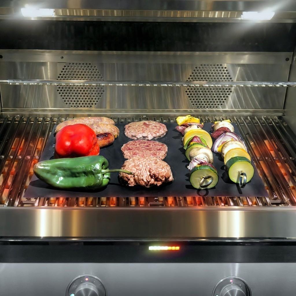 Durable Non-stick Bbq Mat Perfect For Outdoor Grilling And Baking