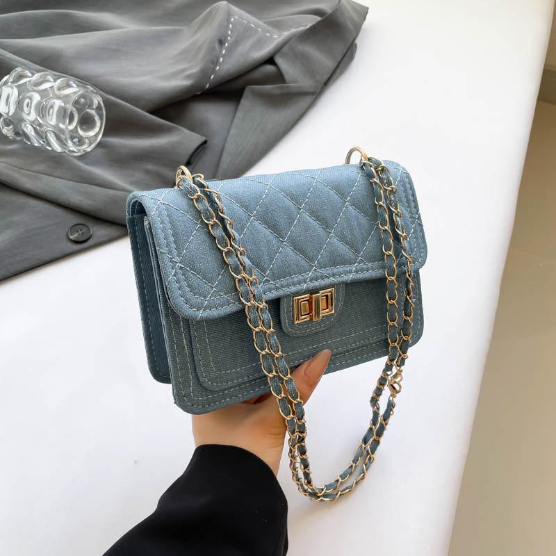 

Trendy Korean Style Chain Strap Small Square Bag For Women In Black And Blue Shades світло-синій колір