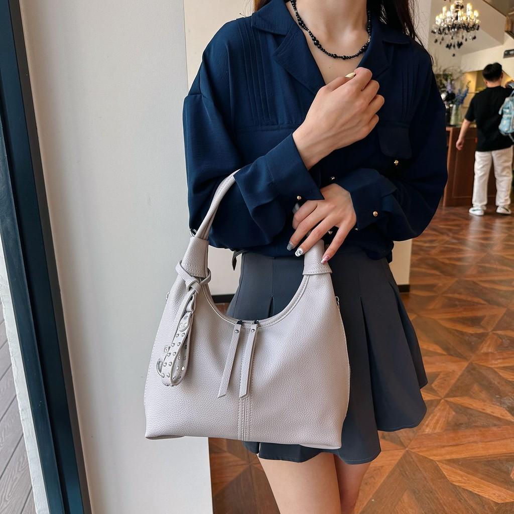 IELGY Casual Female Bag Fashion Portable Ladies Tote Bag Shoulder