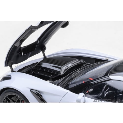 AUTOart 1/18 scale Chevrolet Corvette (C7) ZR1 Gray Metallic Finished Product