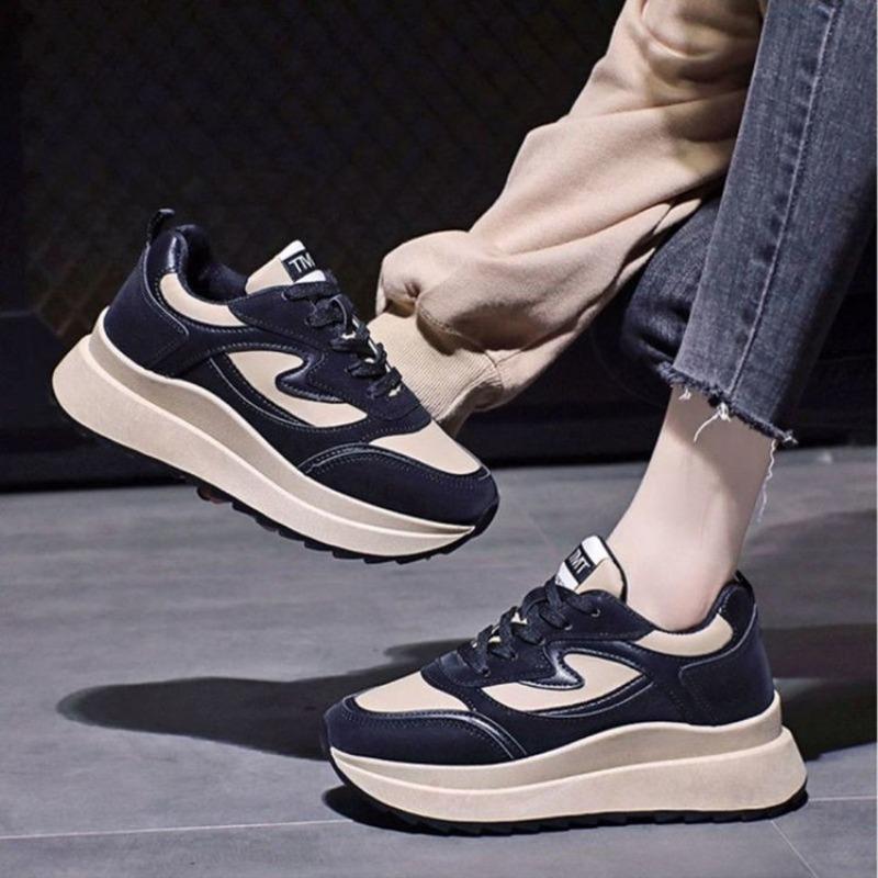 2025 New Women's Platform Shoes Lightweight Height-enhancing Casual Sneakers Spring Outdoor Versatile Fashion Vulcanized Shoes