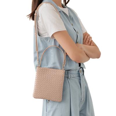 Frühlings-Neue Lammfell-Umhängetasche Einfache tragbare gewebte Tasche Retro-Leder Damen-Schultertasche