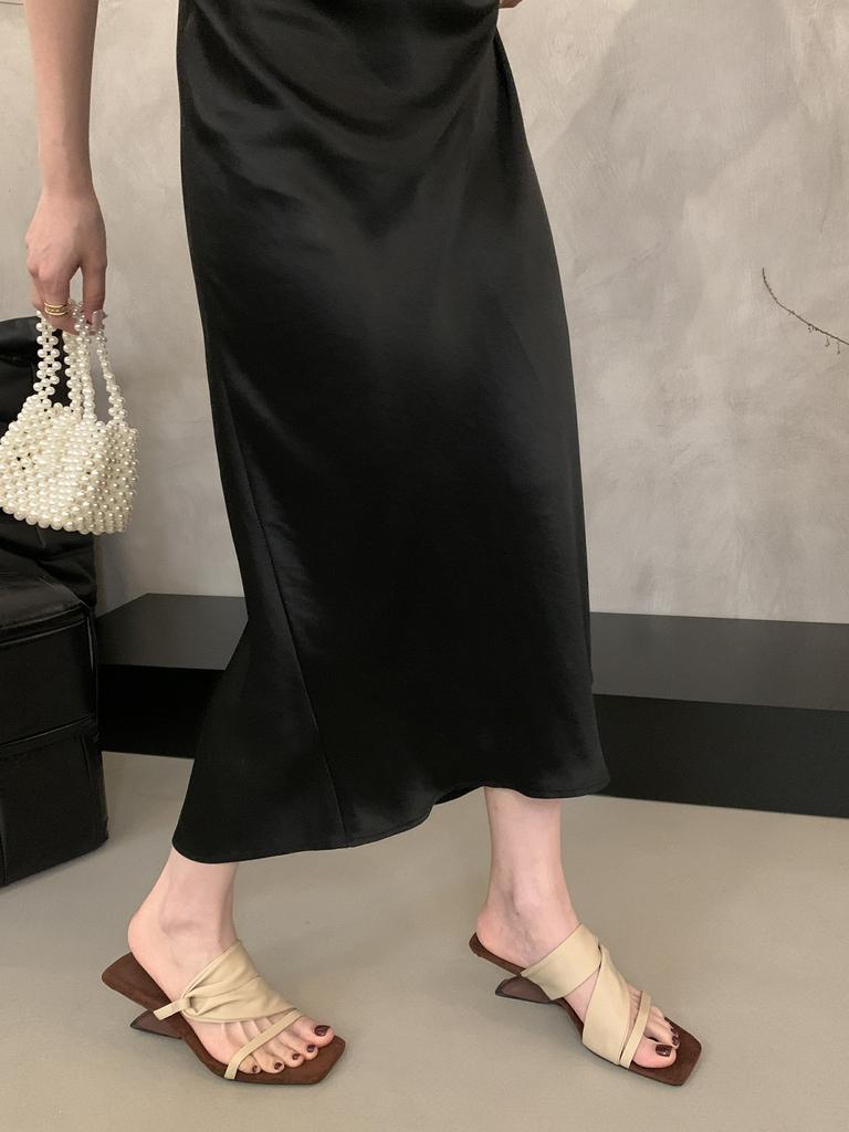 Wedge heel red French cool slippers fairy shoes wear 2025 new summer temperament with skirt sandals