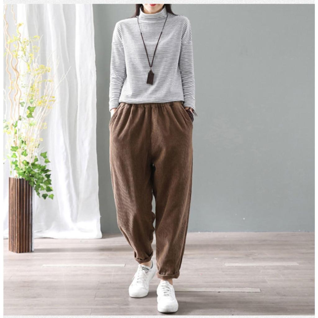 Women's Autumn and Winter New Loose Oversized Corduroy with Cold Resistant and Thick Velvet for Versatile Casual Wear, Haren Warm Pants