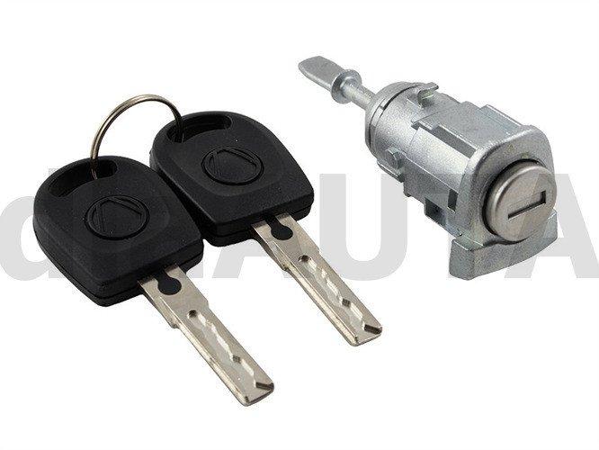 Skoda Octavia I 1996- Front Right Door Lock Insert