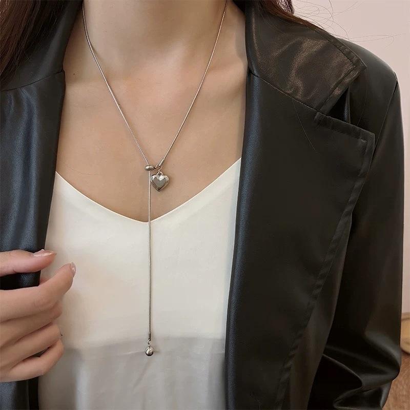 

Трендовое ожерелье на шнурке с подвеской в виде сердца для женщин, корейская длинная регулируемая цепочка для свитера, эстетичные ювелирные аксессуары серебряный