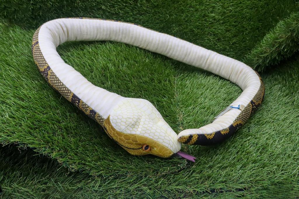 Takeoff Hub Realistic snake stuffed toy