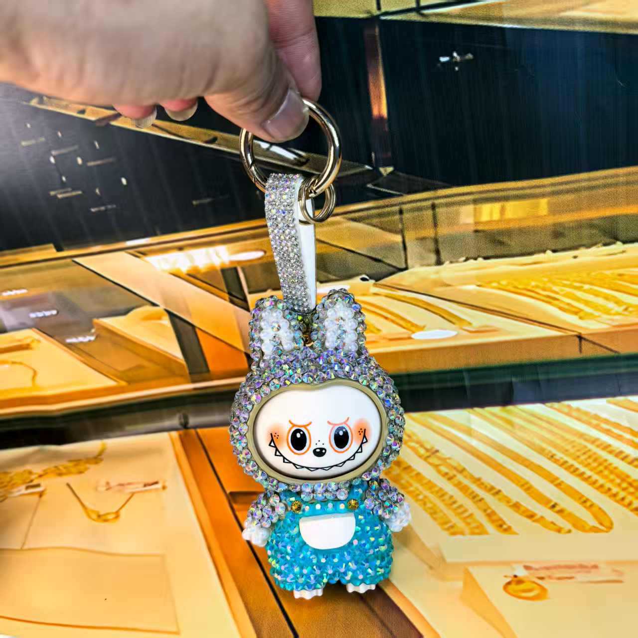 

Labubu Little Sheep Keychain Cute Face Changing Doll Personalized Backpack Car Pendant Gift синий