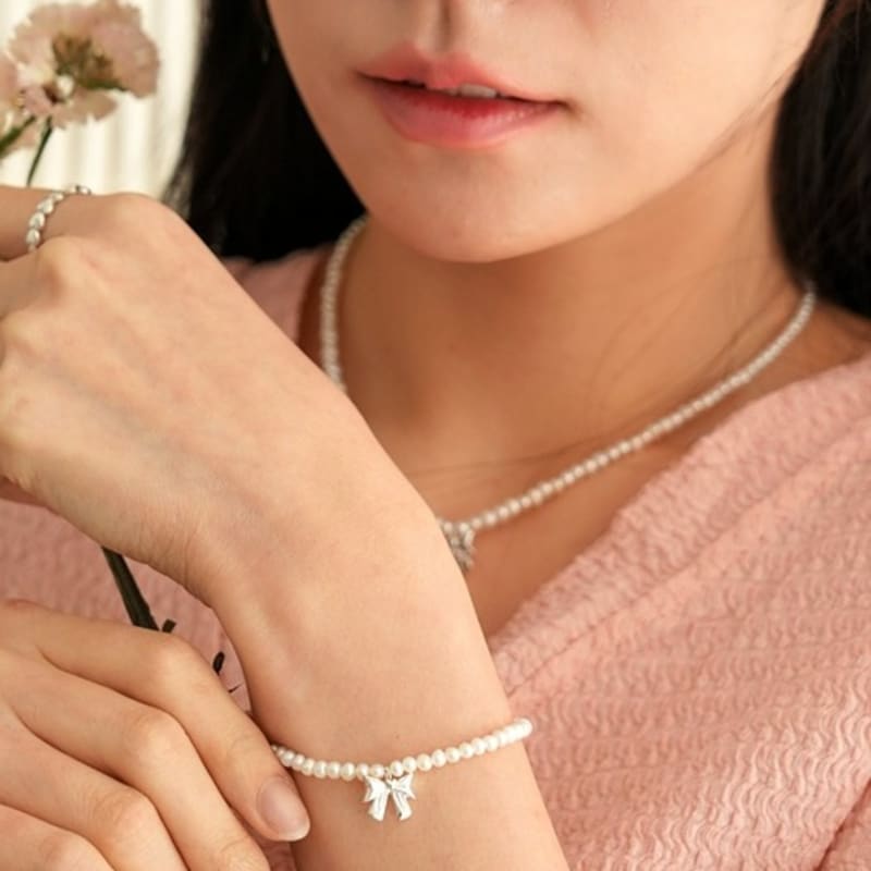 BELLOOGGI Heart Ribbon Pearl Bracelet