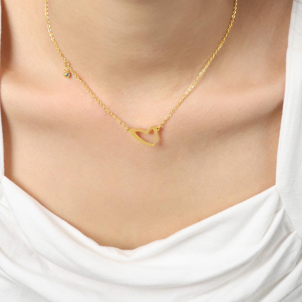 Elegant Asymmetrical Heart Pendant Zirconium Titanium Necklace for Women