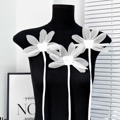 Dreidimensionales Mesh-Garn Blume Hochwertiger Irregulärer Streamer Lotusblatt Brosche DIY Zubehör Stoffaufkleber Bekleidungszubehör
