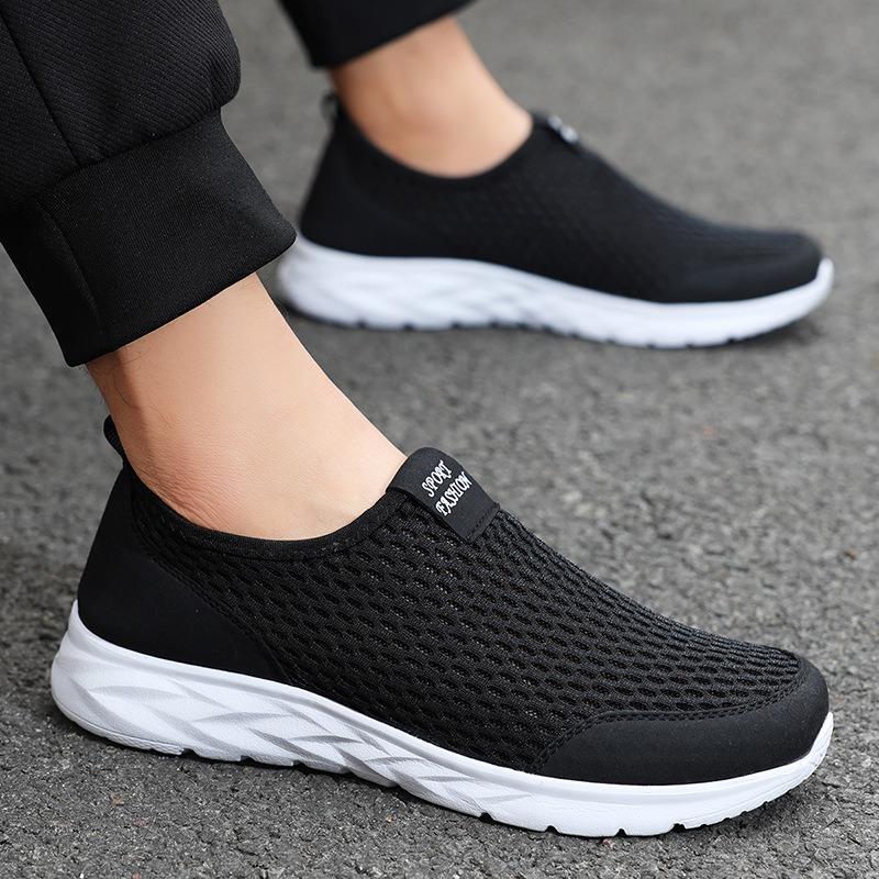 Lightweight Men Casual Shoes Breathable Slip  Male Casual Sneakers Anti-slip Men's Flats Outdoor Walking Shoes Size 39-47