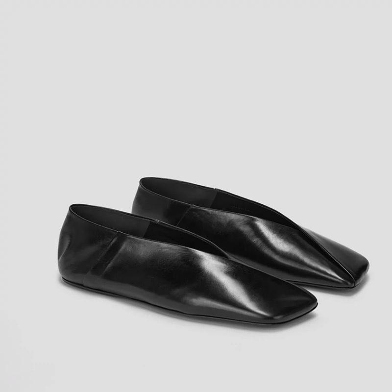 Leather French niche V-mouth diagonal square head flat-soled single shoes women's 2025 new spring fashion one-pedal grandma shoes