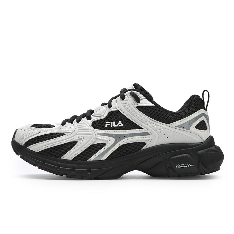 

FILA MATTRUN Chunky Sneakers Women s Low top Black/Silver F12W622136FBW 36