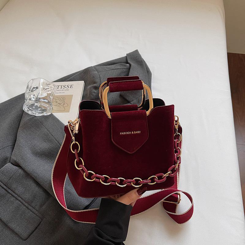 

Versatile Women s Solid Color Bucket Handbag - Autumn 2026, Single Shoulder Crossbody вина червоного кольору