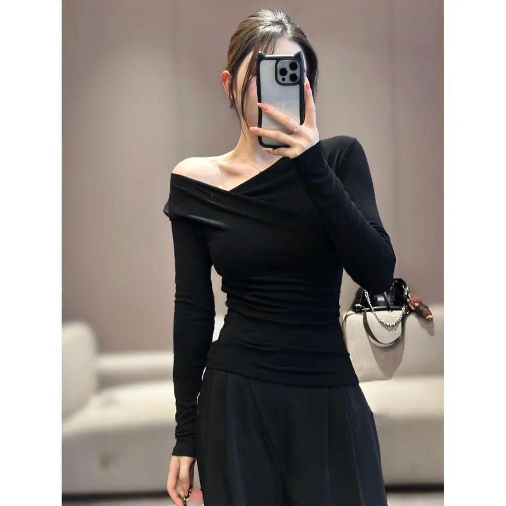 Asymmetrical Off-Shoulder Slim-Fit Long-Sleeve T-Shirt for Women - 2025 Autumn Elegant Pleated Design