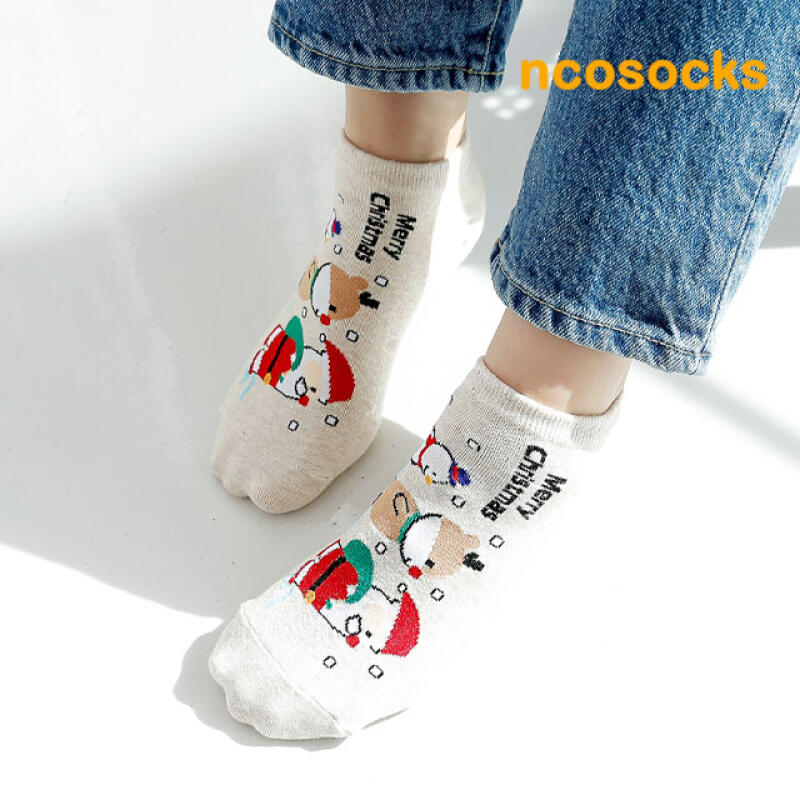 Santa Village Sneakers Christmas Socks oatmeal