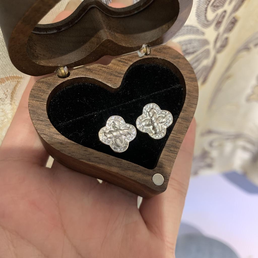 Antike Faraday Rebe Klee Halskette Damen Nische Design Sinn Diamant Klee Schlüsselbeinkette