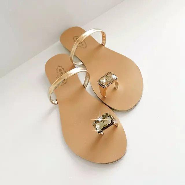 Summer Slippers Women Sandals Fashionable and Simple, Slim with Rhinestones, Flat Bottomed, Clip On Sandals for Women