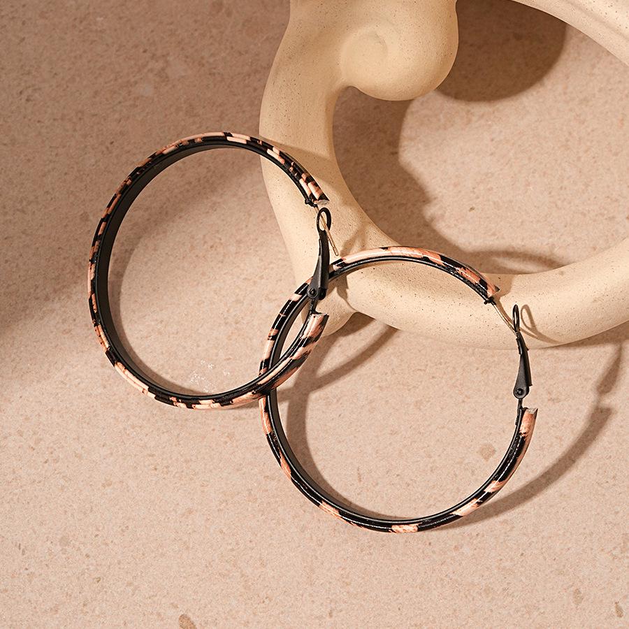 Retro Leopard Print Geometric Circle Earrings - High-End Statement Jewelry for Women