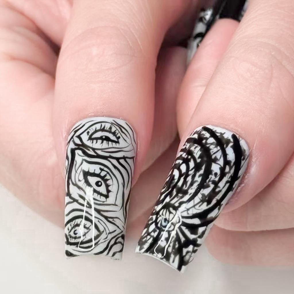 24Pcs Japanese Coffin Shaped Black White Horror Ghost Fake Nails Full Cover Halloween Press On Nail Tips