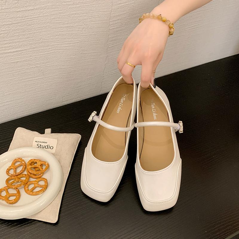 

Французский вечерний бриз темперамент одинарные туфли женские 2025 новые летние ретро туфли Мэри Джейн средний каблук универсальные квадратный носок маленькие кожаные туфли 40