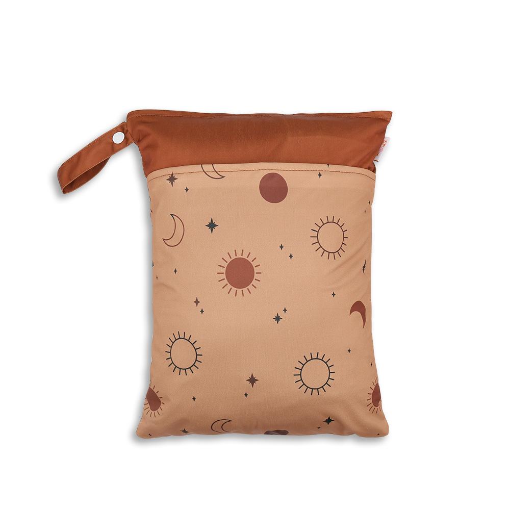 Waterproof Reusable Cloth Bag with Zipper Pocket and Handle - Fashionable Sun Burst Design, Suitable for Beaches, Swimming Pools, Gyms, Yoga