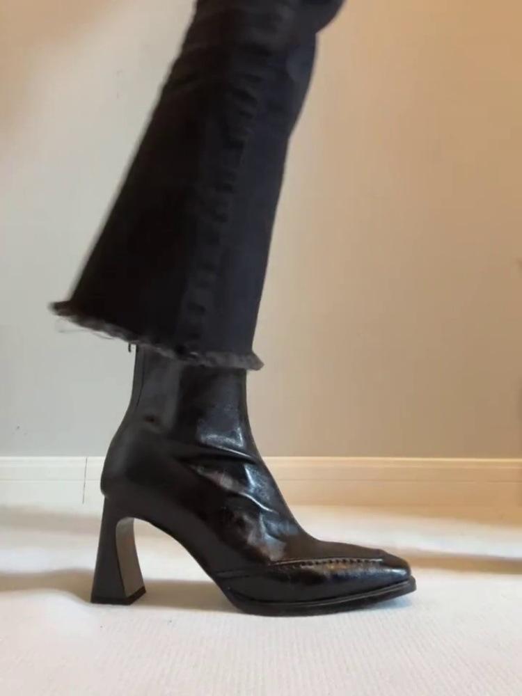 Verze z ovčí kůže~ Korejská verze vysokých bot s hranatou špičkou a tenkým podpatkem dámské retro britského temperamentu zadní zip vysoký podpatek