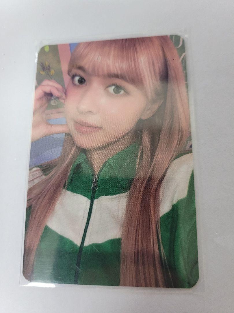 

[USED] NMIXX Lily Sanok Public Broadcast Trading Card