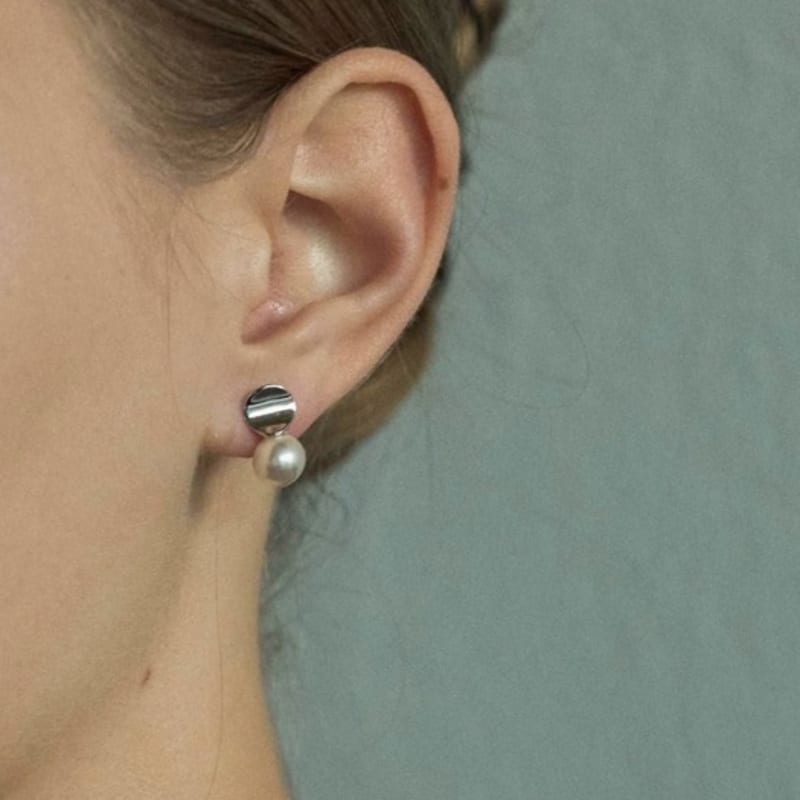 aora SWAL PEARL PLATE EARRING #0018