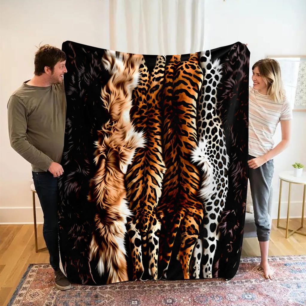 1pc Wild And Overbearing Tiger Stripes/Leopard Print/Fox Fur/Snow Leopard Spots Luxurious Plush Texture Flannel Blanket All-Season Warm Sofa Cover Bla