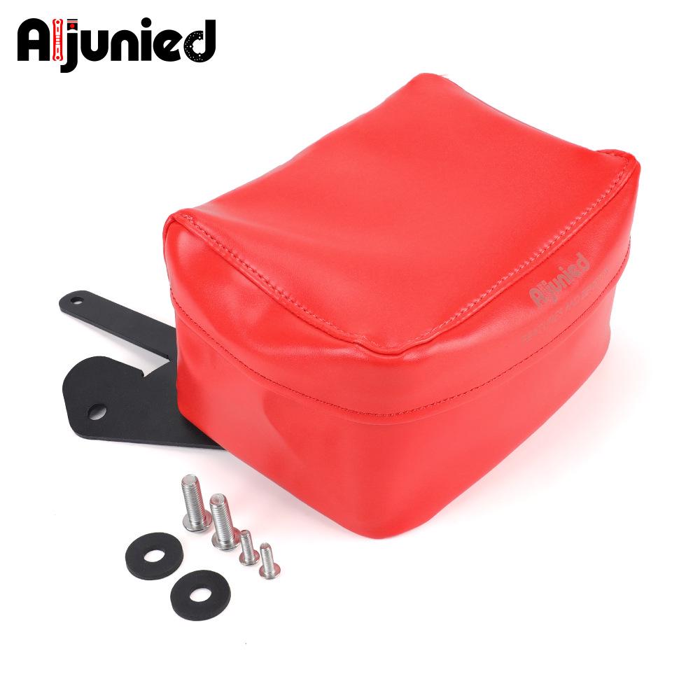 

Совместимые аксессуары для каяка 450 Rally: Задняя сумка, Боковые кофры для мотоцикла, Фара и Задний багажник