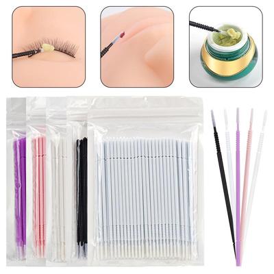 Disposable Eyelash & Makeup Brush Set: Long Cotton Swabs & Threaded Brushes for Eyelash Cleaning, Eyeshadow, and Eyeliner Application.