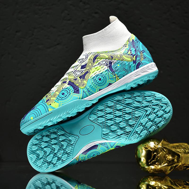 2025 foreign trade nail broken football shoes training new men's football shoes long nails high price