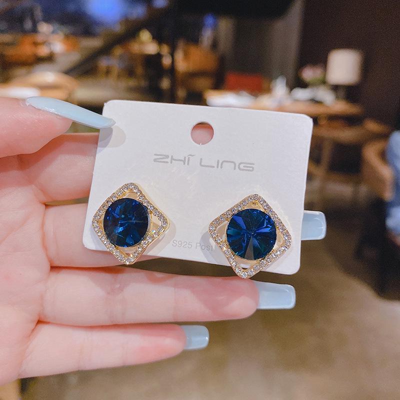 Exquisite Blue Series Luxury Stud Earrings for Women: Elegant, Versatile, and Stylish.