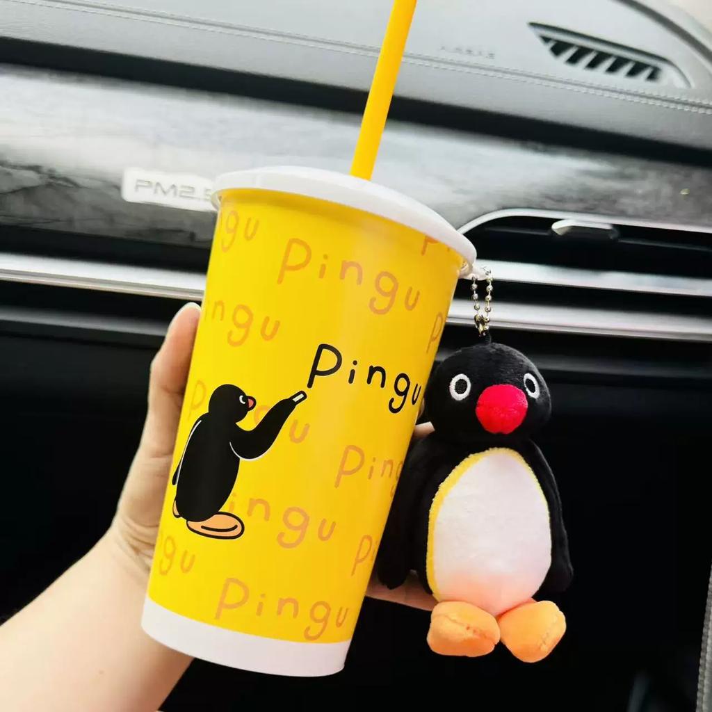 Zestaw kubek ze słomką i wiaderko na popcorn Pingu z pluszowym wisiorkiem Urocze pingwiny Naczynia do picia Kolekcjonerski Dekoracja na wystawę Prezent dla fanów