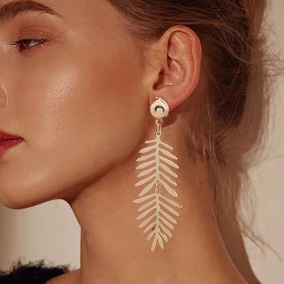 New Long Monstera Women's Hanging Earrings Flexible Leaf Pendants Female Dangle Earrings Exaggerated Pendientes Mujer 2024