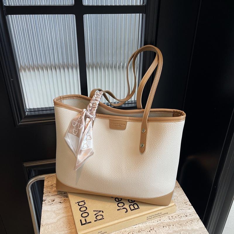 

Сумка премиум-класса большой вместимости 2025 новая трендовая контрастных цветов женская в иностранном стиле универсальная сумка через плечо сумка для поездок сумка-тоут белый