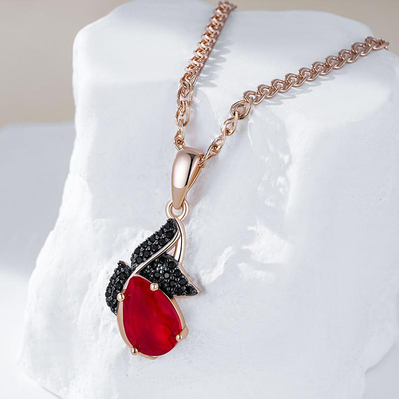 Shiny Red Natural Zircon Pendant Necklace Women  Rose Gold And Black Plating High Quality Daily Fine Retro Jewelry