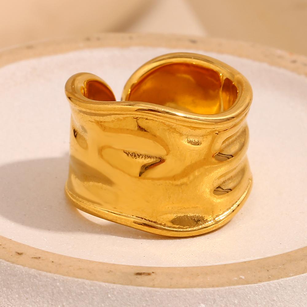 MamacitaSlay Classic 316L Stainless Steel Wave Pattern Wide Edge Open Ring 18K Gold Plated Waterproof Jewelry Women's Charm Ring