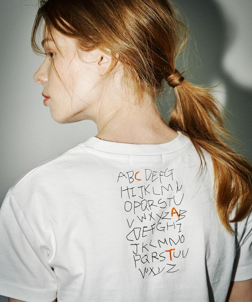 SARANAGI Se01-Crop Doodle Tshirt White