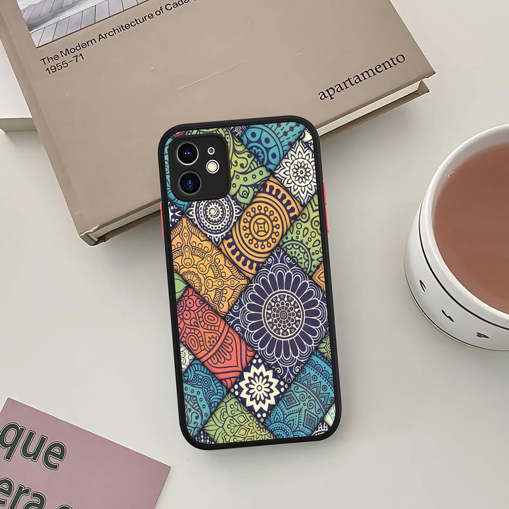 Mandala Painting For iPhone 11 12 13 14 15 16 Pro Max Plus Matte Translucent Phone Cover