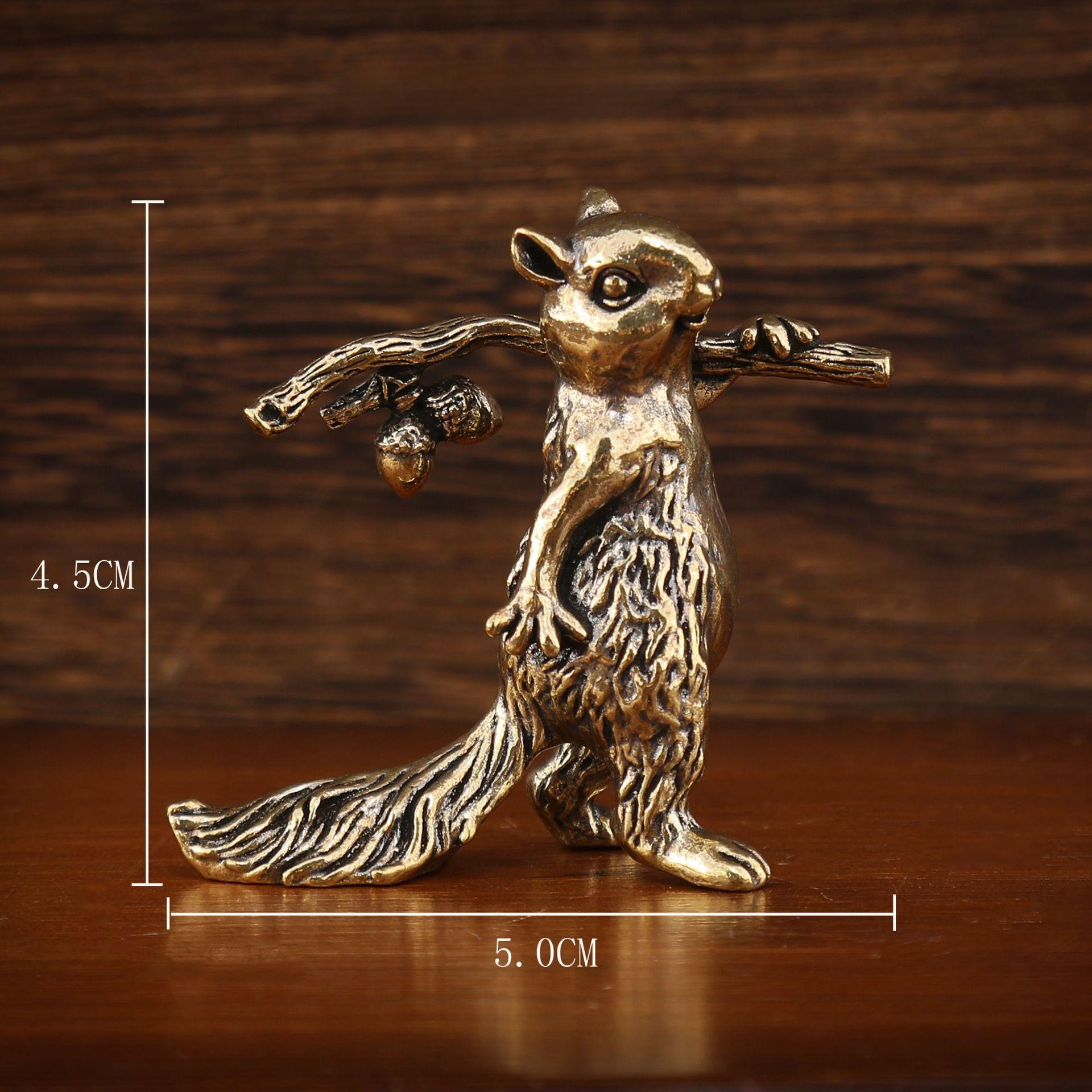 

Латунные Мини Фигурки Животных Милая Статуэтка Белки Маленькое Украшение Ретро Украшение для Дома и Стола DIY Подвески для Брелка