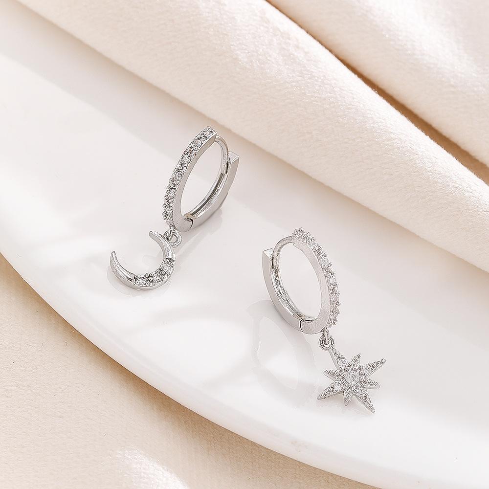 Hot selling moon asymmetrical earrings for women, fashionable, versatile, and high-end earrings