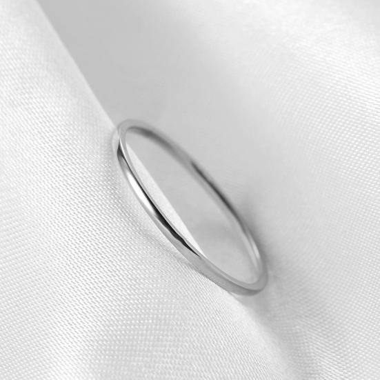 Exquisite Ring Eye-catching All-match Decorative Glittery Titanium Steel Simple Couple Ring for Anniversary
