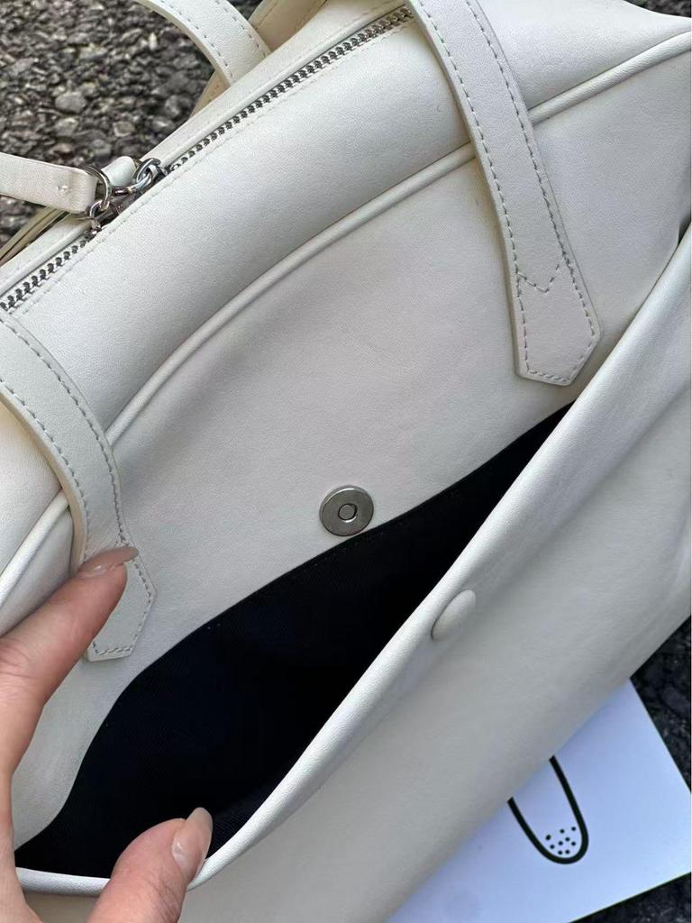 Retro Leather Women's Handbag: Large Capacity Shoulder & Crossbody Bag