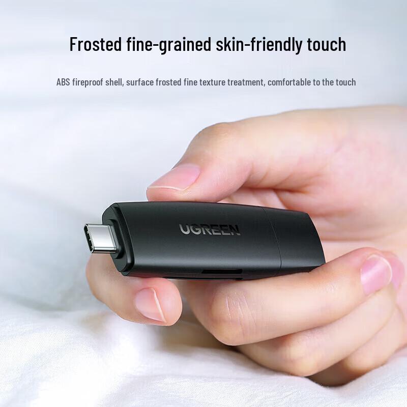 Ugreen CM304 SD/TF 2-in-1 Card Reader